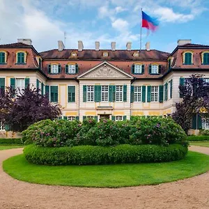 4* Hotel Schloss